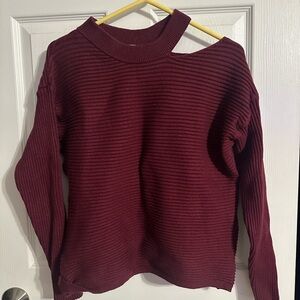 Women's Ribbed Cutout Sweater - Burgundy
